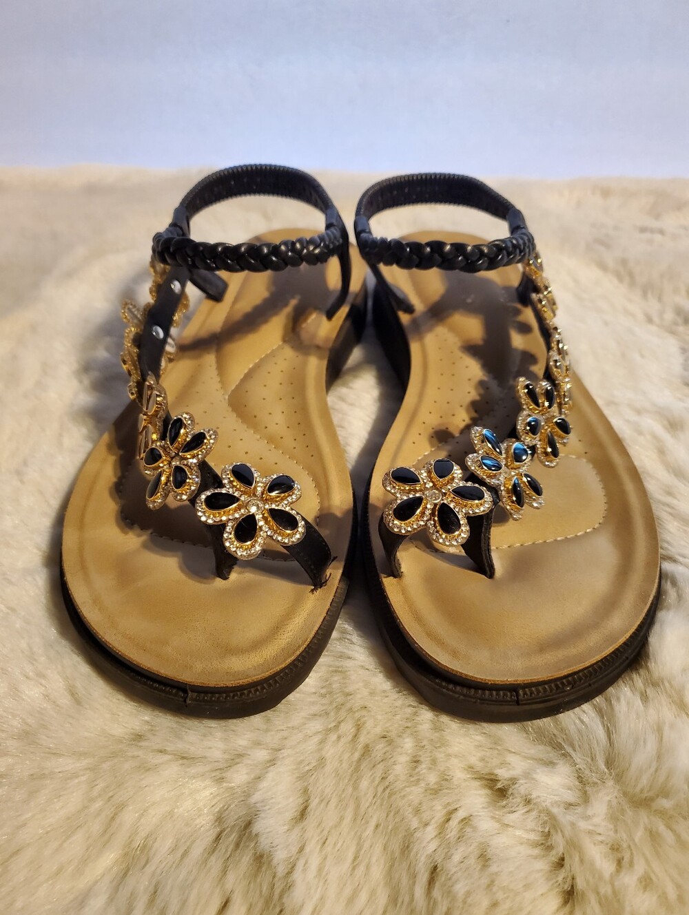 Andiamo Floral Jeweled T-Strap Sandals Size 11m - Picture 2 of 7